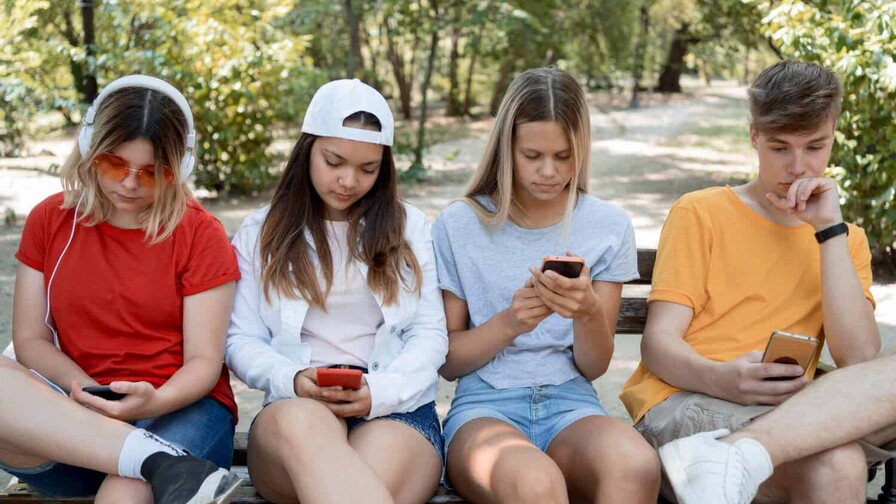 Un estudio revela que cerca del 50 % de los jóvenes cree que la IA facilitará su felicidad amorosa Un estudio revela que cerca del 50 % de los jóvenes cree que la IA facilitará su felicidad amorosa