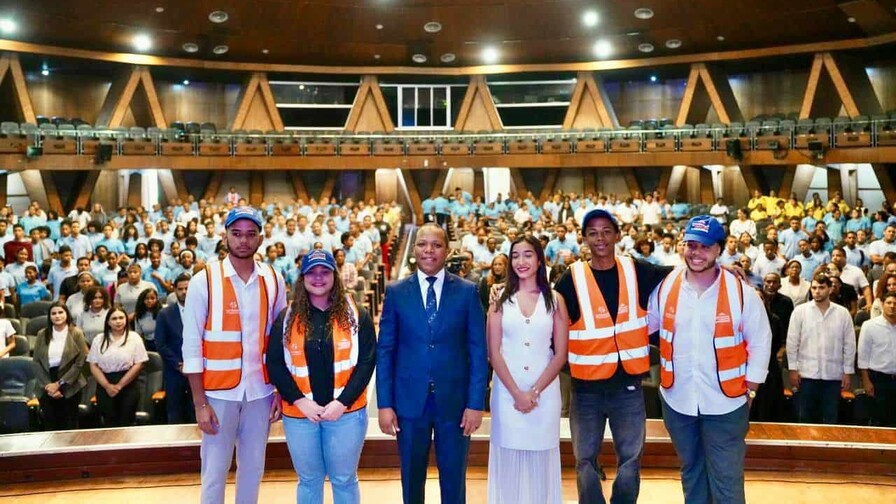 Intrant lanza Guardianes del Tránsito para promover la educación vial entre estudiantes Intrant lanza Guardianes del Tránsito para promover la educación vial entre estudiantes