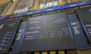 El petr&oacute;leo de Texas sube un 2.7 %, hasta 89.72 d&oacute;lares, tras ataques entre EE.UU. e Ir&aacute;n