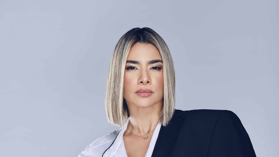 Gaby Puche presenta la versión en merengue de "Ese hombre es malo", composición de Karol G Gaby Puche presenta la versión en merengue de "Ese hombre es malo", composición de Karol G
