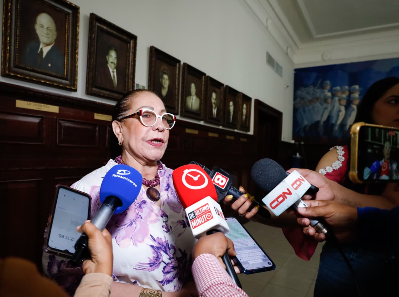 La gobernadora de Santiago, Rosa Santos.