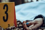 “Revisar el teléfono no es amor”: señales de violencia que los medios deben explicar