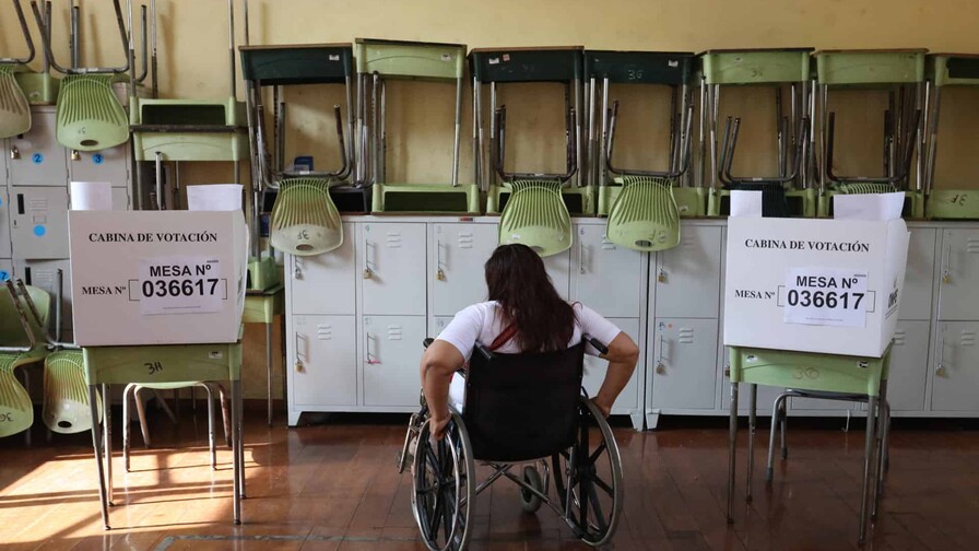El escrutinio electoral en Colombia llega al 99.98 % y coincide con el conteo del domingo