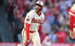 VIDEO | La extra&ntilde;a haza&ntilde;a de Jos&eacute; Sir&iacute;: se rob&oacute; un grand slam y la sac&oacute; con bases llenas al otro d&iacute;a