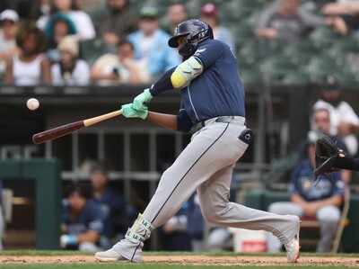 Junior Caminero llegó a los 14 jonrones en revés de los Rays