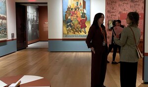 El Museo de de Nueva York presenta un mural sobre Alicia en el Pa&iacute;s de las Maravillas