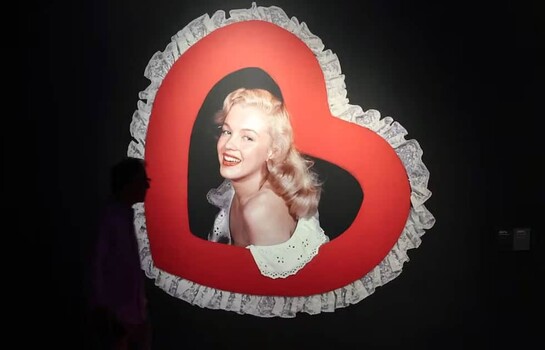 Rosas, pastel y cine: Hollywood celebra el legado de Marilyn Monroe