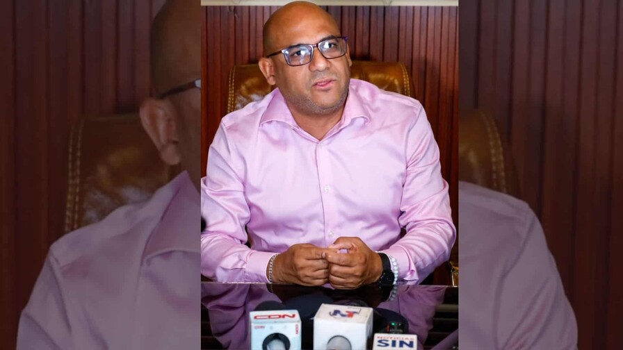 Abogados denuncian impedimento para ver a detenidos tras operativo XL526 Abogados denuncian impedimento para ver a detenidos tras operativo XL526