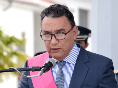 Dimite ministro de Defensa de Bolivia tras huelgas
