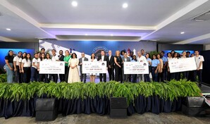 Centros educativos del Distrito Nacional y Boca Chica ganan concurso Me Grad&uacute;o con el TCRD