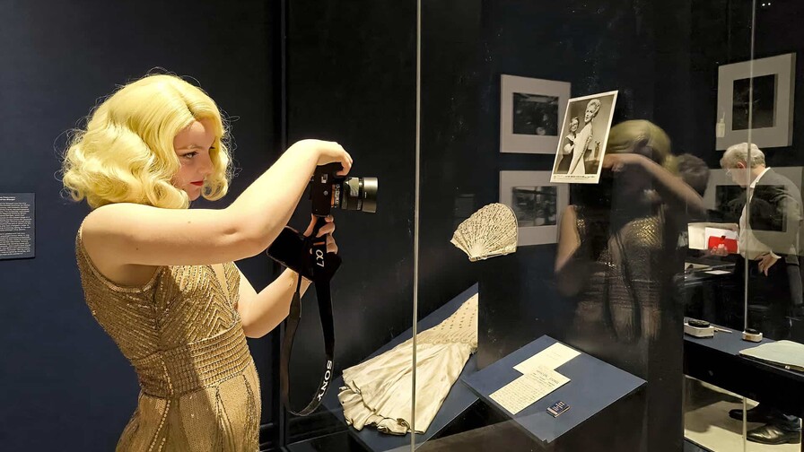 Una exposición en Londres muestra todas las Marilyn que caben en una breve vida de 36 años