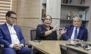 "Si hay una v&iacute;ctima, esa es Gonzalo Castillo", afirman los abogados del exministro