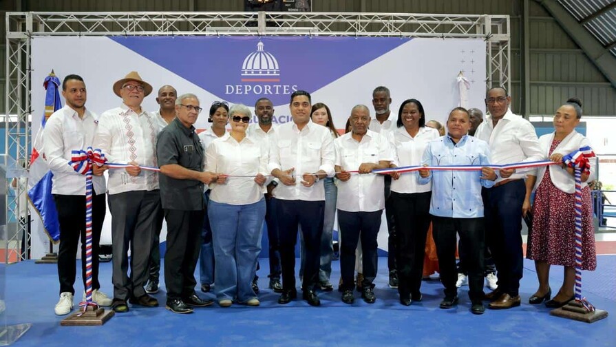Miderec entrega remozado multiuso de Consuelo tras inversión superior a RD$22 millones Miderec entrega remozado multiuso de Consuelo tras inversión superior a RD$22 millones