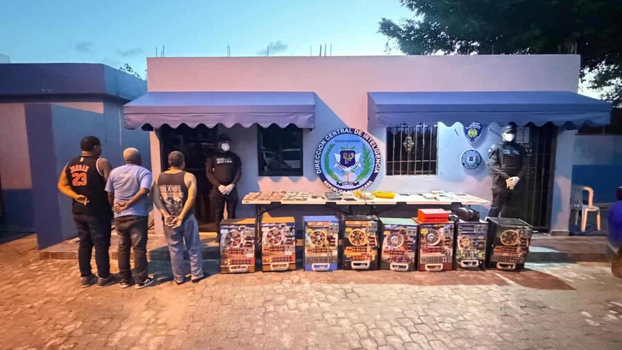 Ocupan sustancias narcóticas y más de cinco millones de pesos durante allanamientos en SDN Ocupan sustancias narcóticas y más de cinco millones de pesos durante allanamientos en SDN