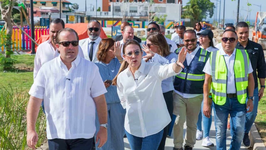 Carolina Mej&iacute;a y Paliza anuncian inauguraci&oacute;n del Paseo 30 de Mayo la pr&oacute;xima semana