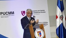 Profesor de Harvard dice que la democracia global "est&aacute; en peligro", pero ha demostrado resiliencia