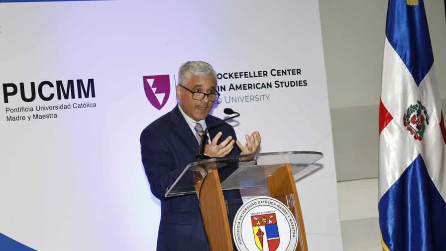 Profesor de Harvard dice que la democracia global "está en peligro", pero ha demostrado resiliencia Profesor de Harvard dice que la democracia global "está en peligro", pero ha demostrado resiliencia