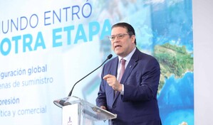 Zonas francas representan cerca del 60 % del intercambio comercial del pa&iacute;s, afirma Sanz Lovat&oacute;n