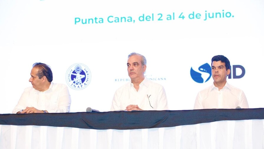 Abinader impulsa el saneamiento urbano como eje del desarrollo durante Latinosan 2026