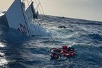 Armada rescata a dos extranjeros tras naufragio de embarcación cerca de Puerto Plata Armada rescata a dos extranjeros tras naufragio de embarcación cerca de Puerto Plata