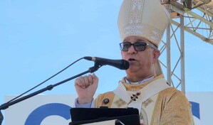 Arzobispo de Santiago: Vivimos en un pa&iacute;s herido por la vergonzosa violencia intrafamiliar