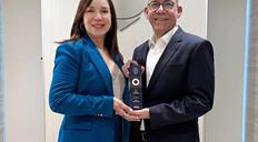 Banco Santa Cruz gana premio FICO por su innovaci&oacute;n en gesti&oacute;n de riesgos
