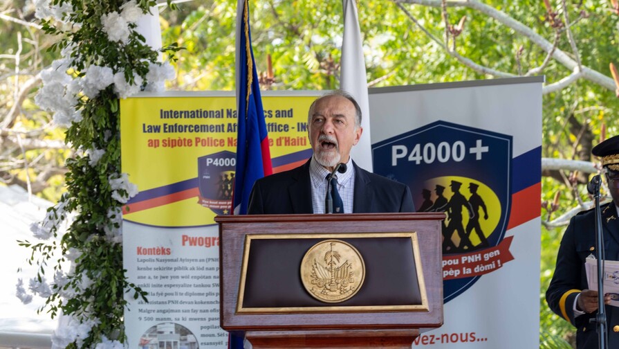 Representante de EE. UU. en Hait&iacute; podr&iacute;a dejar el cargo tras ser nominado para embajador en Kenia