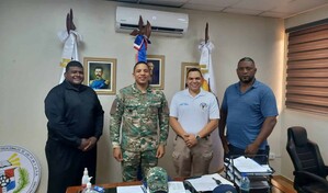 Polic&iacute;a Nacional y Escuela Vocacional unen esfuerzos para capacitar a j&oacute;venes en La Romana