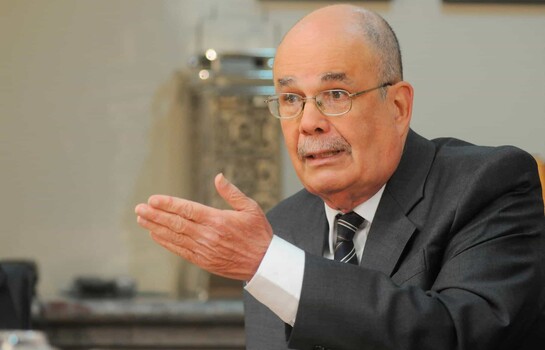Presentan en El Seibo el libro Los del Monte, del historiador Roberto Cass&aacute;