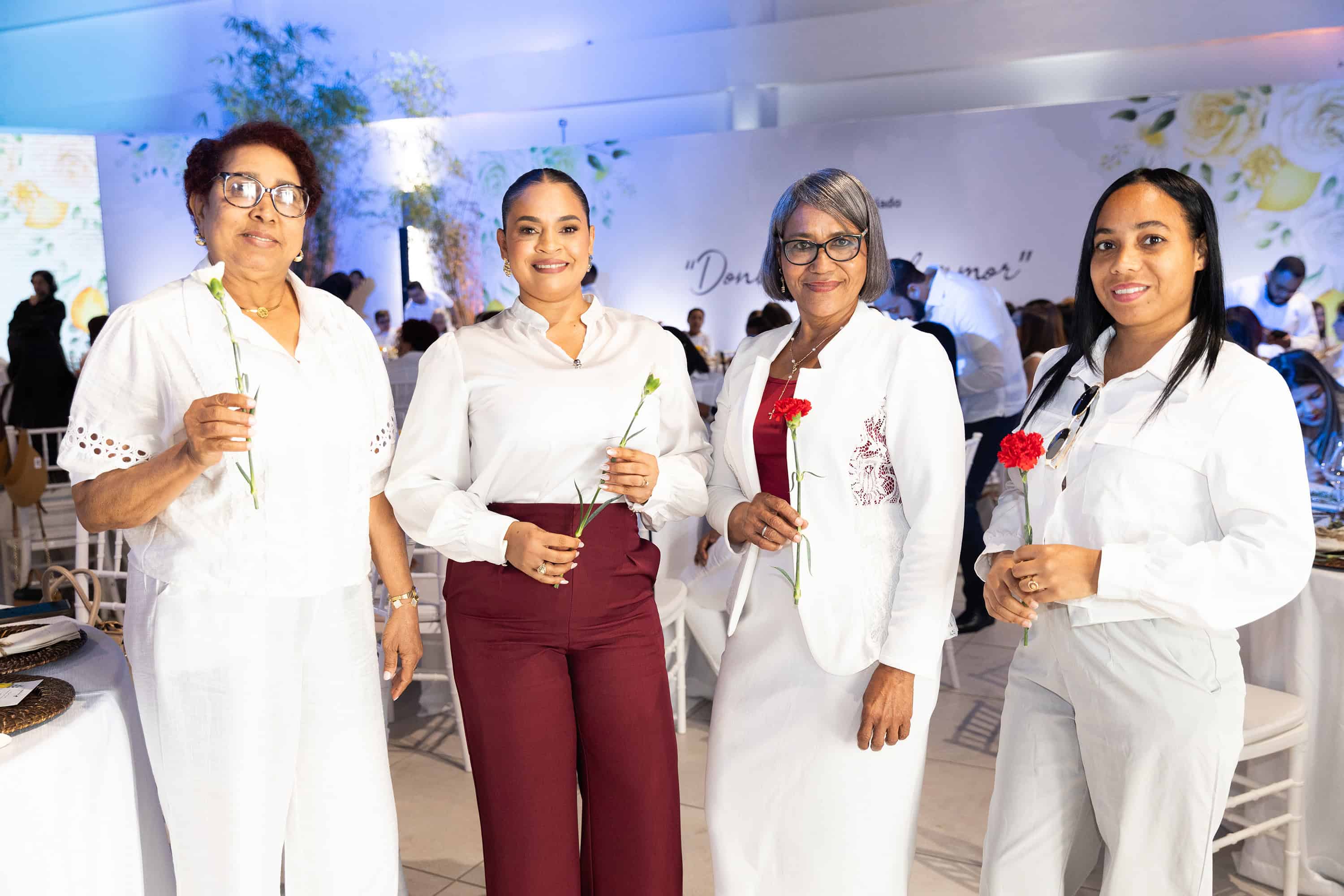 Ana Vasquez Reyes, Daisy Mercedes Fabian, Yudelka Martes y Jenny Hilario.