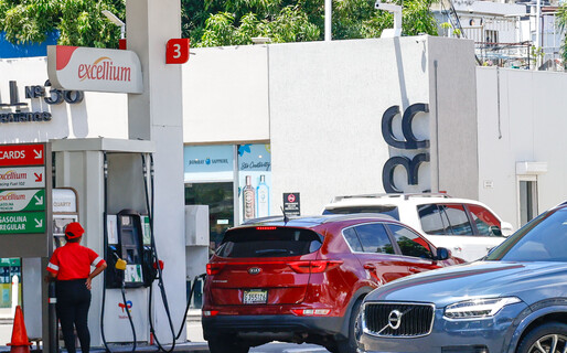 El Gobierno congela el precio de los principales combustibles
