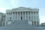El Senado de EE. UU. rechaza ley para exigir identificación a votantes propuesta por Trump El Senado de EE. UU. rechaza ley para exigir identificación a votantes propuesta por Trump