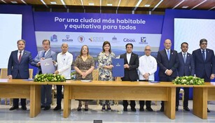 Santiago firma pacto para orientar su desarrollo urbano con visi&oacute;n al 2035
