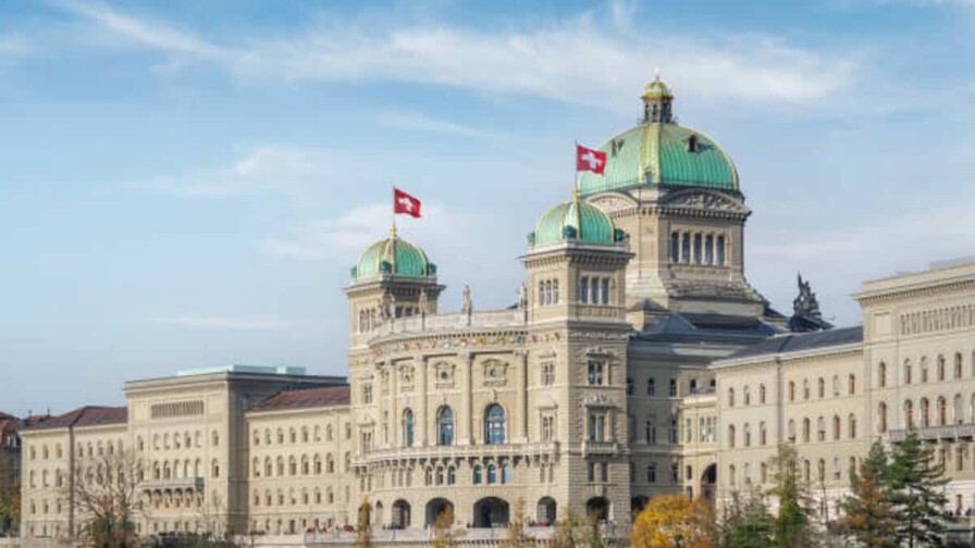 Suiza rechaza las acusaciones de EE.UU. sobre trabajo forzoso y se abre a negociar