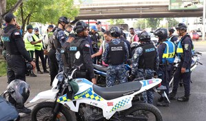 Autoridades retienen 46 motocicletas durante operativo de fiscalizaci&oacute;n en paradas del GSD