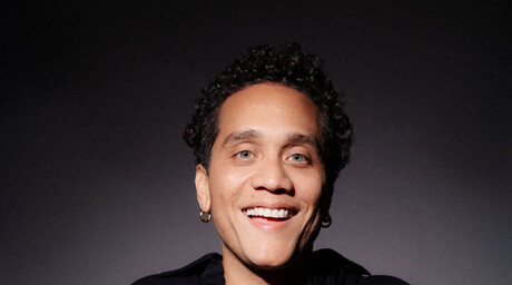 El cantautor dominicano Yasser Tejeda llega a Netflix en una pel&iacute;cula de Jennifer L&oacute;pez