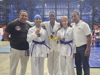 Academia dominicana de taekwondo gana 3 medallas en Colombia