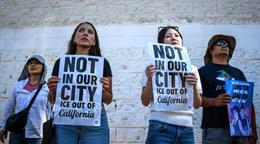 Latinas de California muestran mayor preocupaci&oacute;n por inmigraci&oacute;n, democracia y Trump