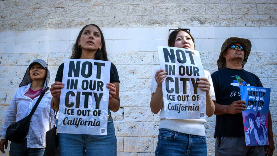 Latinas de California muestran mayor preocupación por inmigración, democracia y Trump Latinas de California muestran mayor preocupación por inmigración, democracia y Trump