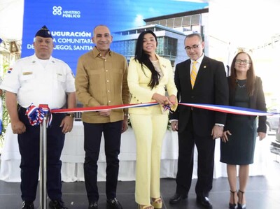 Procuradora inaugura fiscalía en Santiago; alerta por 73 mil
