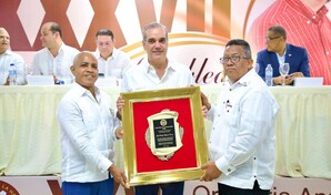 Abinader garantiza apoyo a industriales de la harina para mantener estable el precio del pan