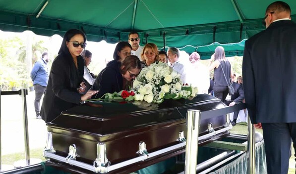 El &uacute;ltimo adi&oacute;s a Franklin Guerrero: familia y colegas honran su legado