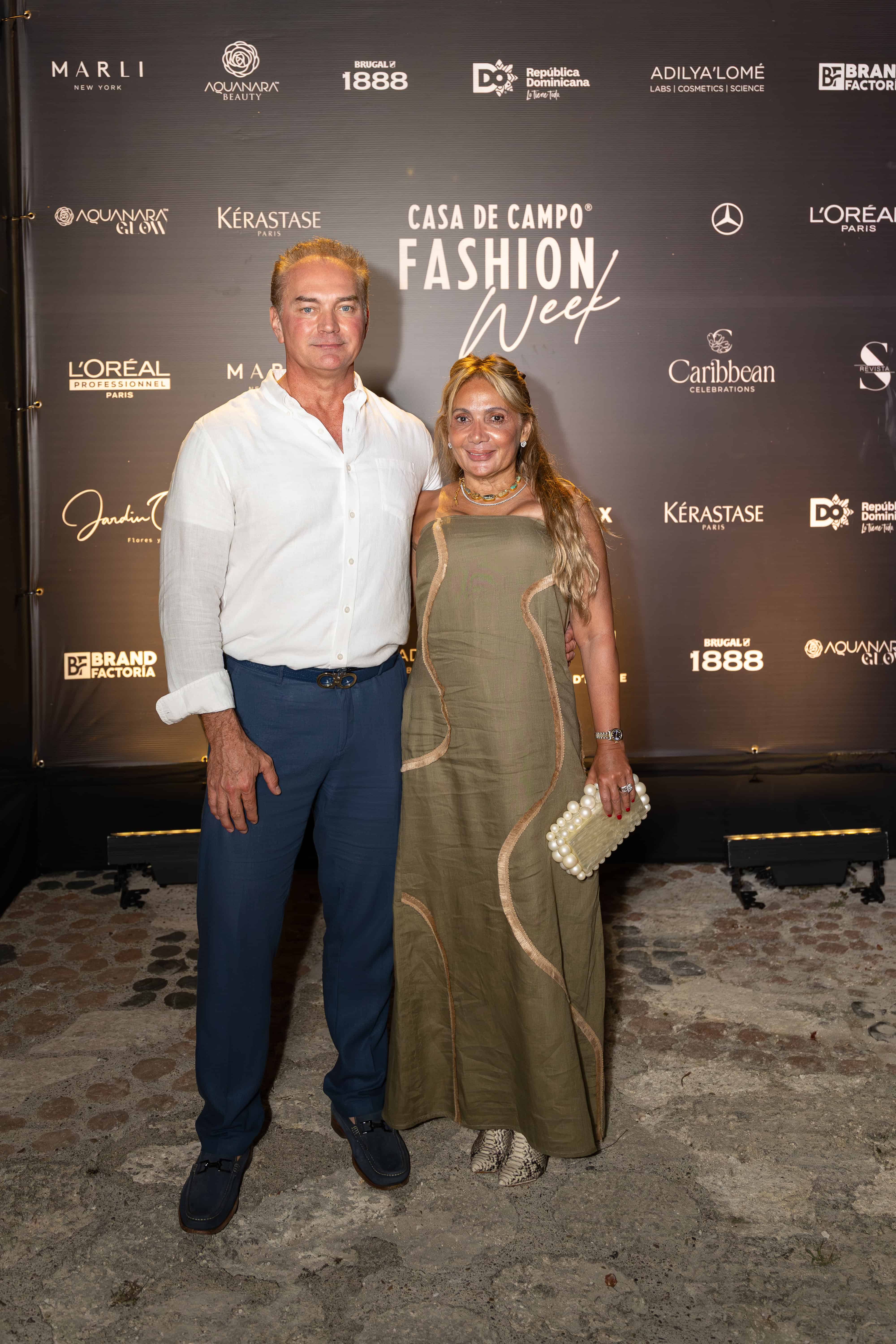 Jason Kycek y Loida de Kycek.