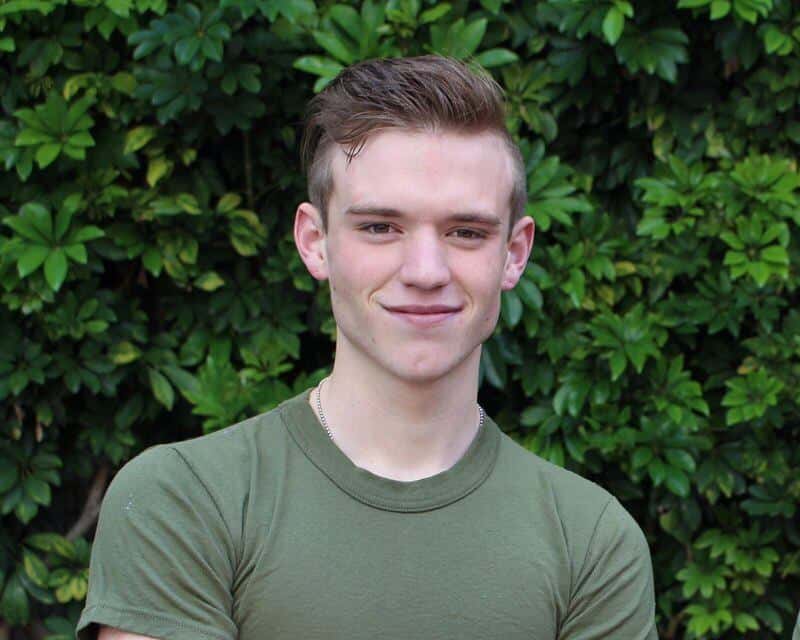 Muere a los 27 años Rhett Messerly, actor de cine para adultos conocido como Scott Finn Muere a los 27 años Rhett Messerly, actor de cine para adultos conocido como Scott Finn