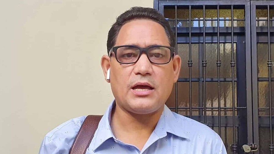 ADP en SFM rechaza proyecto que propone descontar salarios a maestros por participar en protestas ADP en SFM rechaza proyecto que propone descontar salarios a maestros por participar en protestas