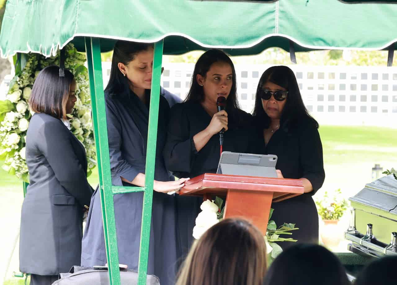 Las hijas y esposa de Franklin Guerrero describen como fue el fotoperiodista cabeza de familia.