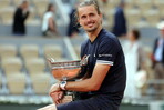Alexander Zverev conquista Roland Garros y logra por fin su primer Grand Slam Alexander Zverev conquista Roland Garros y logra por fin su primer Grand Slam