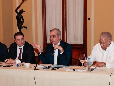 Abinader destaca cooperación con sectores para preservar est