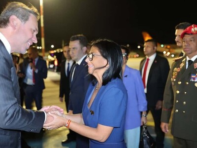 Delcy Rodríguez se reúnen en Estambul con Erdogan