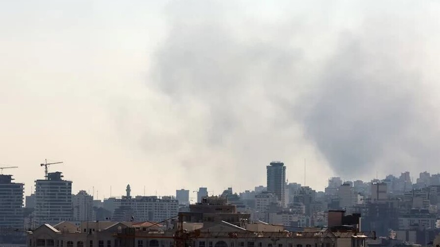 Irán ataca a Israel y pone en riesgo el acuerdo impulsado por Trump para frenar la guerra Irán ataca a Israel y pone en riesgo el acuerdo impulsado por Trump para frenar la guerra